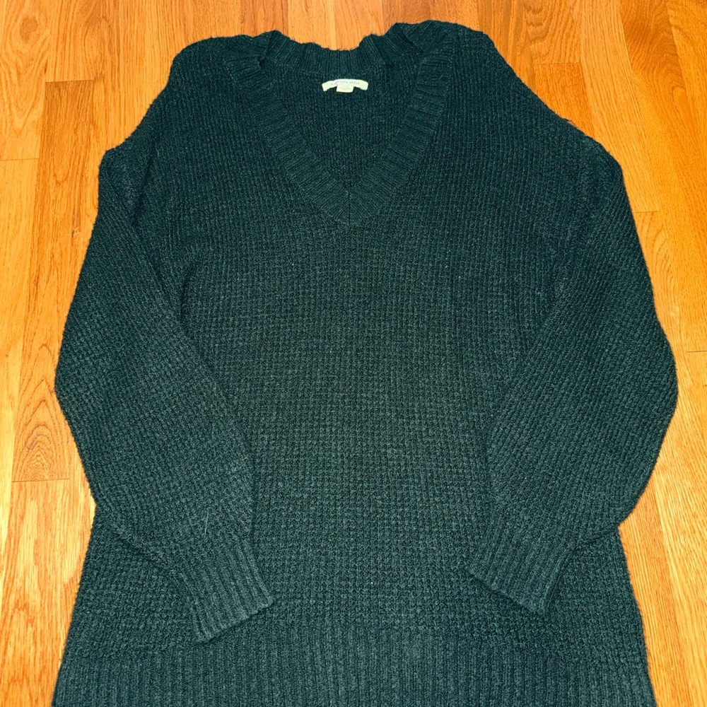 Lightweight v neck sweater
